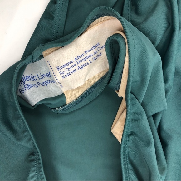 AVA & VIV Plus Size one piece swimsuit 16w - Picture 6 of 7